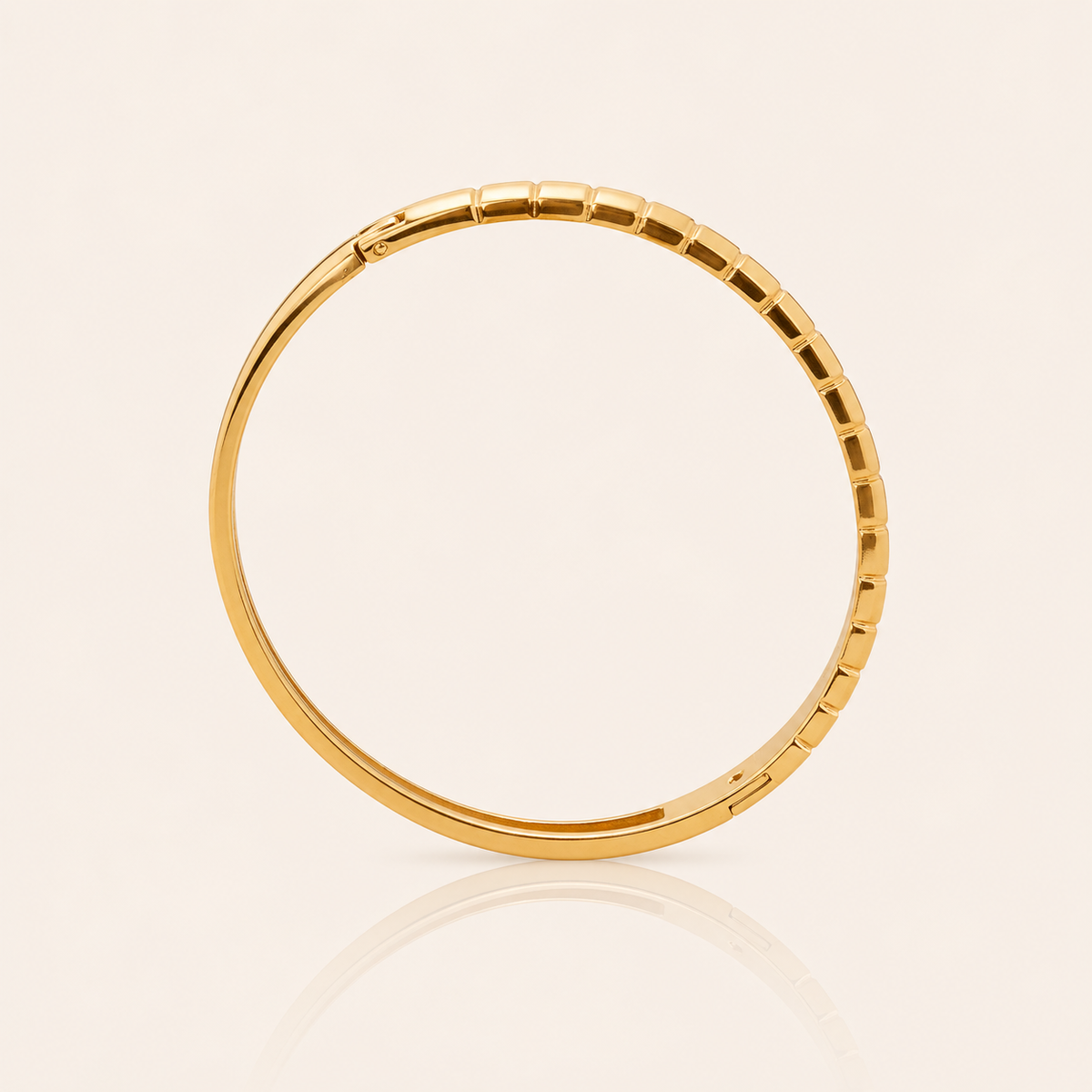 Ridged gold bracelet