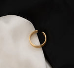 Load image into Gallery viewer, Triora Band Ring