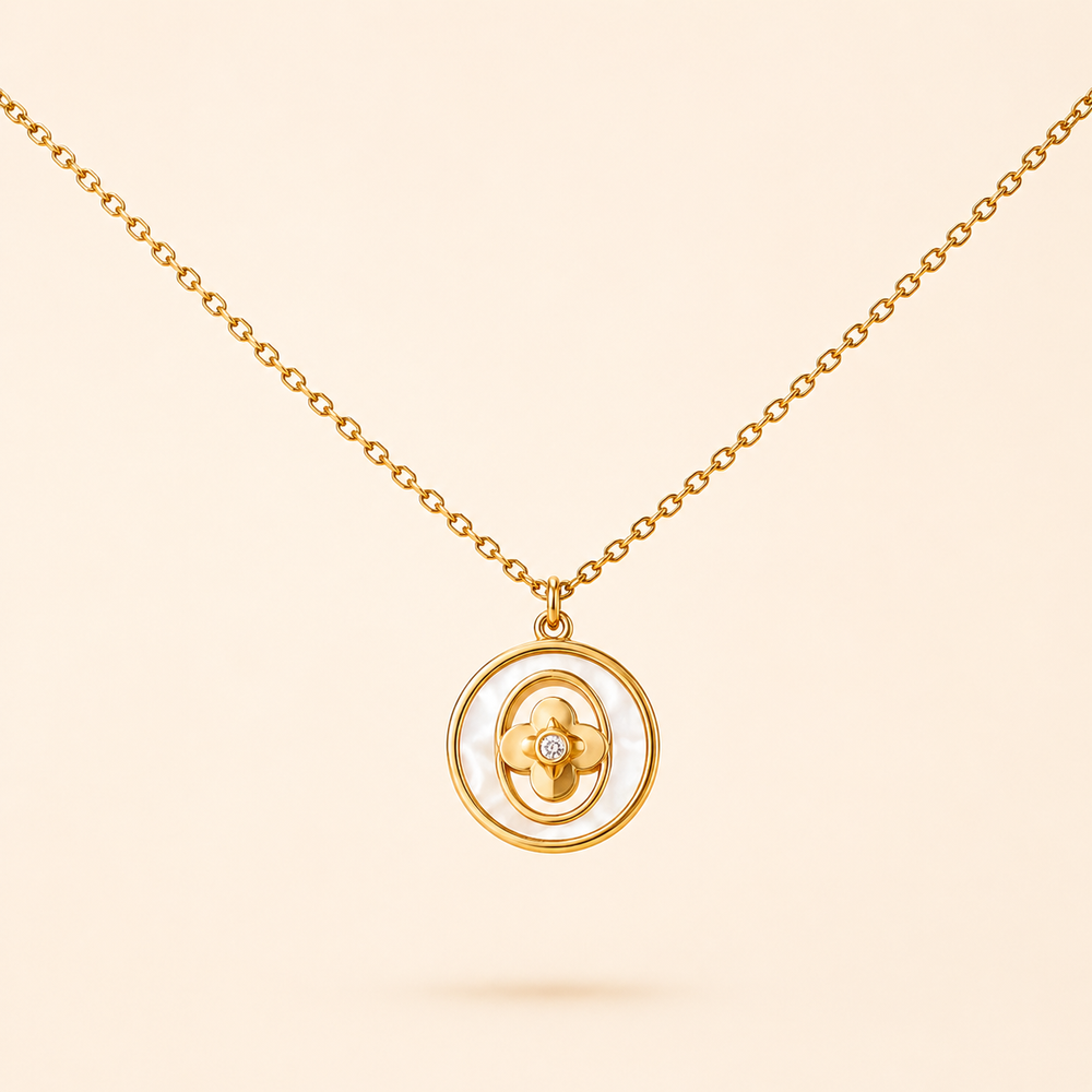 Clover Pendant Necklace