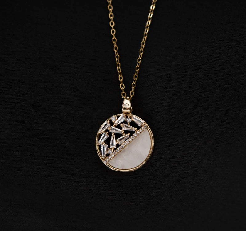 Textured Circle Pendant Necklace