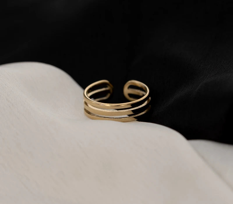 Triora Band Ring