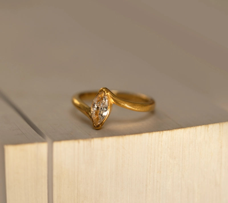 Minimal Marquise Ring