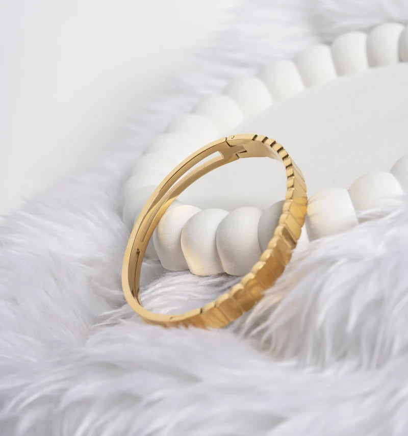 Ridged Gold Bracelet