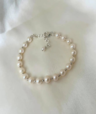 Freshwater_white_pearl_bracelet_ _cherishbox