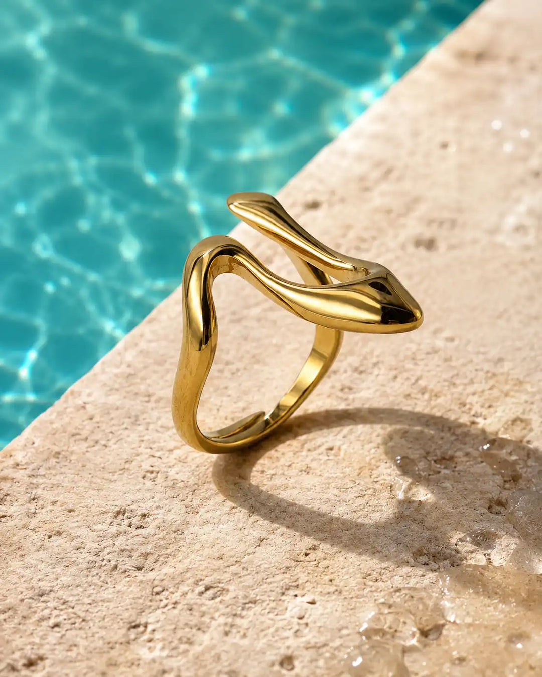 Fluid Wave Ring
