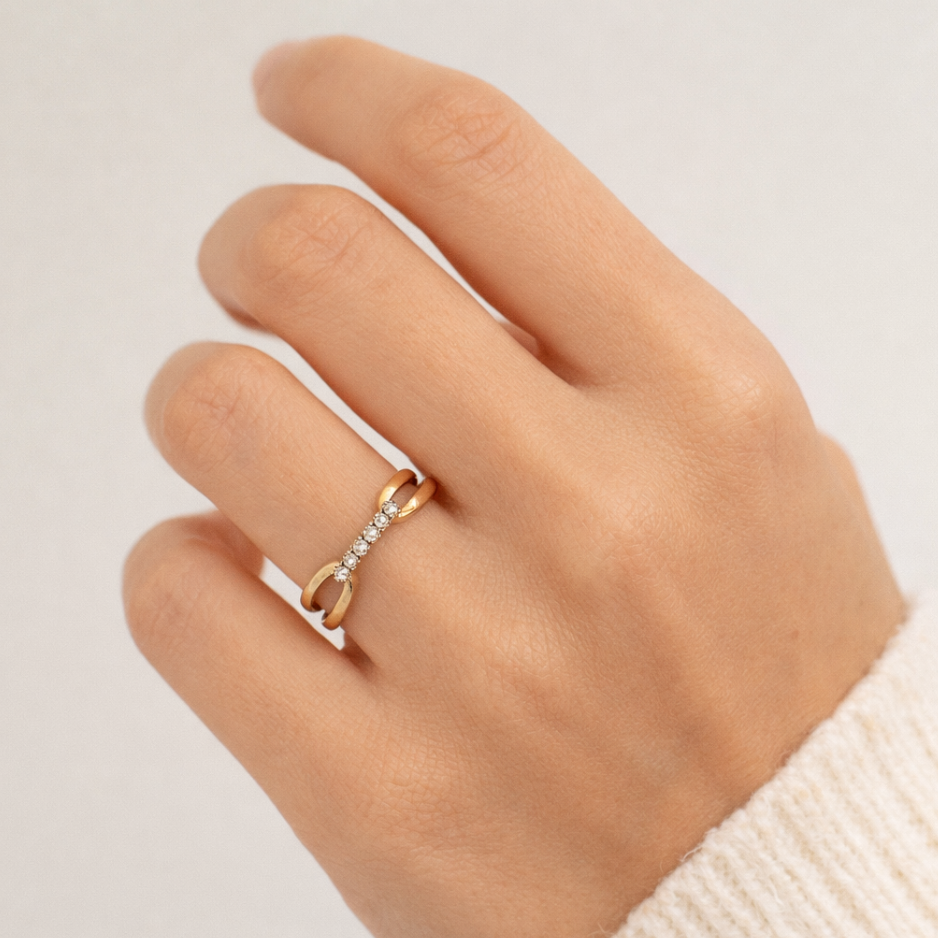 Minimal link ring