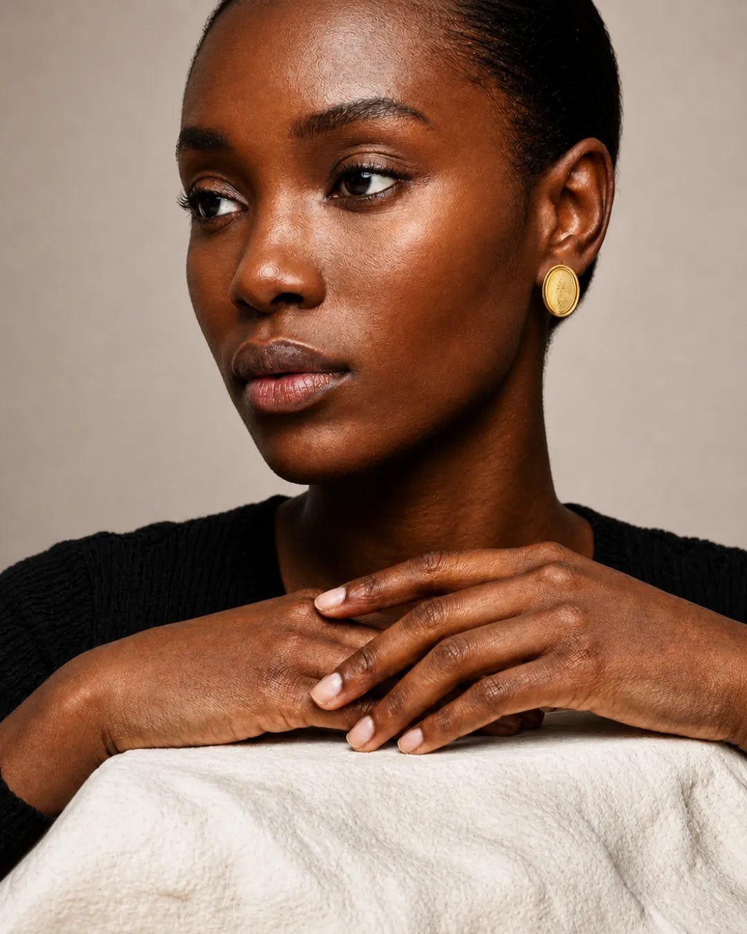 Textured oval gold stud earrings